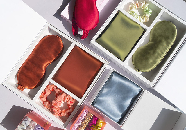 Set da notte in morbida confezione regalo in seta di gelso di alta qualità