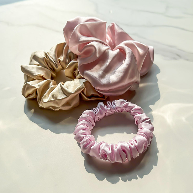 Set elastici per capelli in seta lussuosi e delicati sui capelli 22 Momme Elastico per capelli in seta 100% gelso puro 22 Momme Elastico per capelli in seta pura al 100%