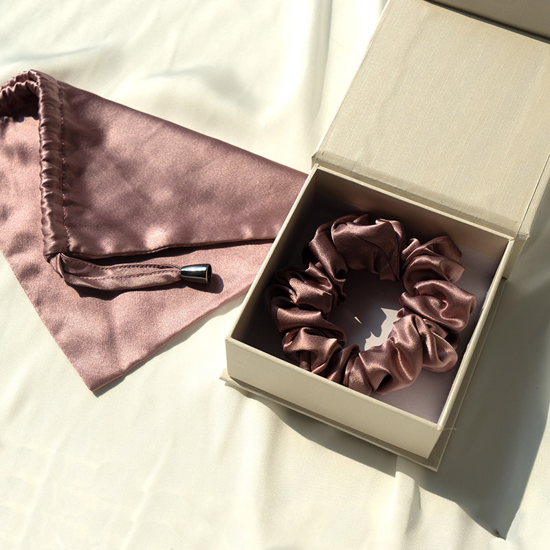 Come lavare gli elastici di seta